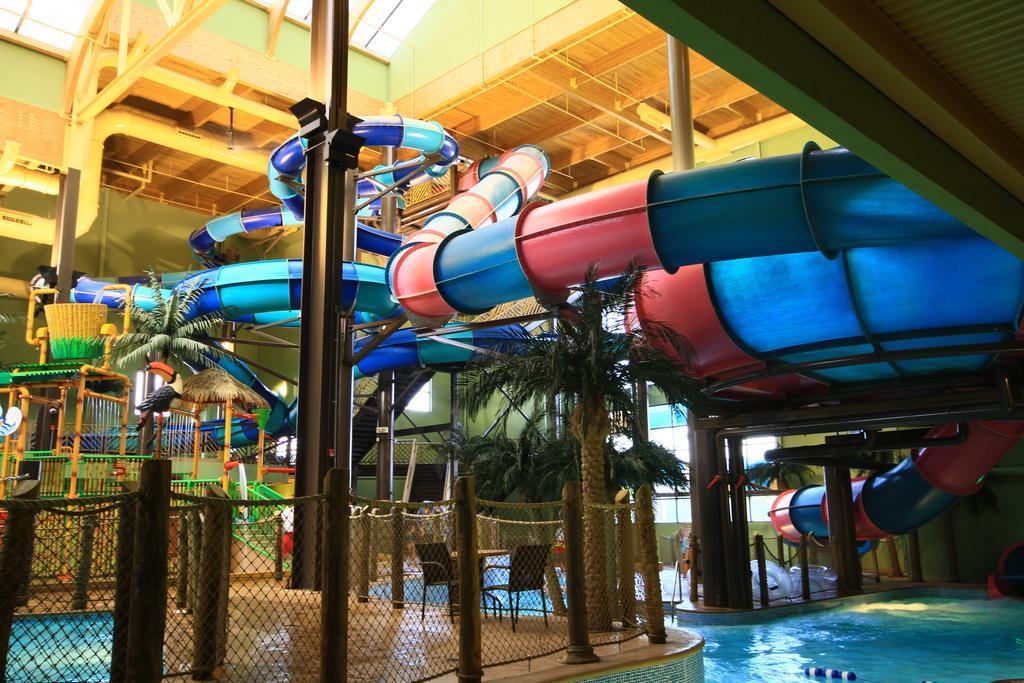 Maui Sands Resort & Indoor Water Park Sandusky Ngoại thất bức ảnh